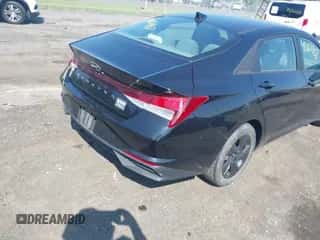 2021 Hyundai Elantra SEL with VIN KMHLM4AG4MU180551, listed as a IAAI auction lot 42822987 with 42,660 mi miles and . Bid and sale history available at DreamBid. Image 4.