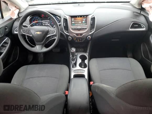 2018 Chevrolet Cruze LT with VIN 3G1BE6SM4JS576075, listed as a Copart auction lot 85848014 with 80,559 mi miles and Salvage title. Bid and sale history available at DreamBid. Image 8.