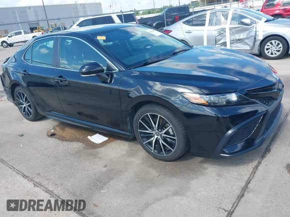 2023 Toyota Camry SE с VIN 4T1G11AK2PU771320, выставлен на аукционе IAAI как лот 42341023 с пробегом 42 568 миль миль и . История ставок и продаж доступна на DreamBid. Изображение 1.