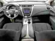 2018 Nissan Murano SL z VIN 5N1AZ2MG9JN104631, wystawiony jako Copart lot #67091055 z przebiegiem 69 119 mil mil oraz Szkoda całkowita • Salvage title. Historia ofert i sprzedaży dostępna na DreamBid. Obrazek 8.