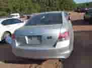 2010 Honda Accord LX z VIN 1HGCP2F3XAA016936, wystawiony jako IAAI lot #43172030 z przebiegiem 213 414 mil mil oraz . Historia ofert i sprzedaży dostępna na DreamBid. Obrazek 16.