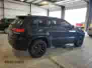 2018 Jeep Grand Cherokee Upland с VIN 1C4RJFAG0JC286614, выставлен на аукционе Copart как лот 67747565 с пробегом 121 366 миль миль и Списание • Salvage title. История ставок и продаж доступна на DreamBid. Изображение 3.