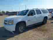 2013 Chevrolet Suburban LS с VIN 1GNSCHE01DR159304, выставлен на аукционе IAAI как лот 43107620 с пробегом 225 821 миль миль и . История ставок и продаж доступна на DreamBid. Изображение 18.