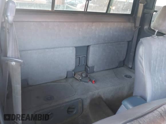2000 Toyota Tacoma PreRunner with VIN 4TASN92N9YZ607847, listed as a IAAI auction lot 43336214 with 289,752 mi miles and . Bid and sale history available at DreamBid. Image 8.