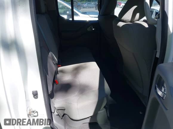 2019 Nissan Frontier SV with VIN 1N6AD0EV2KN873538, listed as a IAAI auction lot 43003970 with 90,588 mi miles and . Bid and sale history available at DreamBid. Image 8.