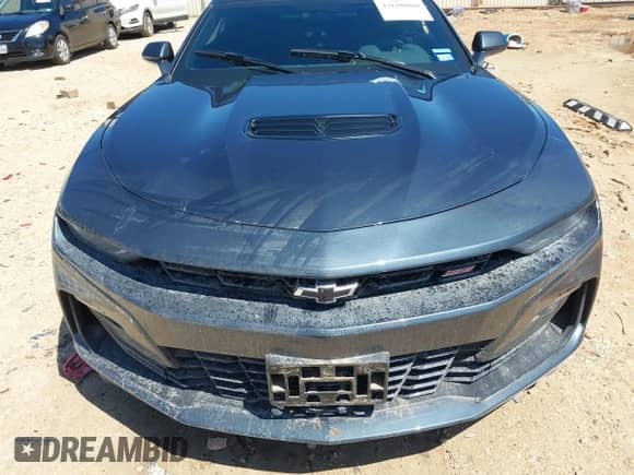 2023 Chevrolet Camaro LT1 z VIN 1G1FF3D75P0116959, wystawiony jako IAAI lot #42690800 z przebiegiem Nie podano mil oraz . Historia ofert i sprzedaży dostępna na DreamBid. Obrazek 6.