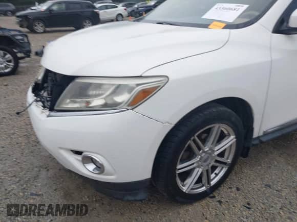 2013 Nissan Pathfinder SL with VIN 5N1AR2MN7DC673282, listed as a IAAI auction lot 43360681 with 164,542 mi miles and . Bid and sale history available at DreamBid. Image 14.