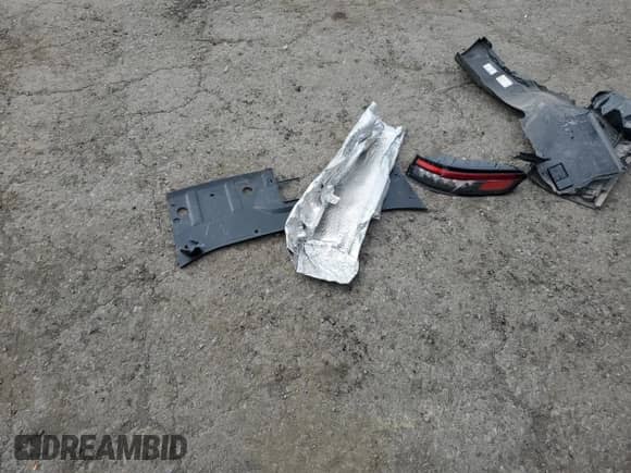 2024 Jeep Grand Cherokee Altitude with VIN 1C4RJHAG6RC250272, listed as a Copart auction lot 68708455 with 25,808 mi miles and Salvage title. Bid and sale history available at DreamBid. Image 13.