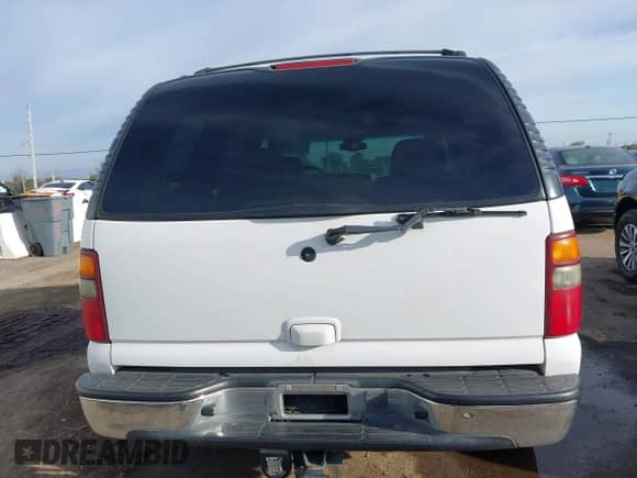 2002 Chevrolet Tahoe Z71 z VIN 1GNEK13Z42R256342, wystawiony jako IAAI lot #41838869 z przebiegiem 230 351 mil mil oraz . Historia ofert i sprzedaży dostępna na DreamBid. Obrazek 16.