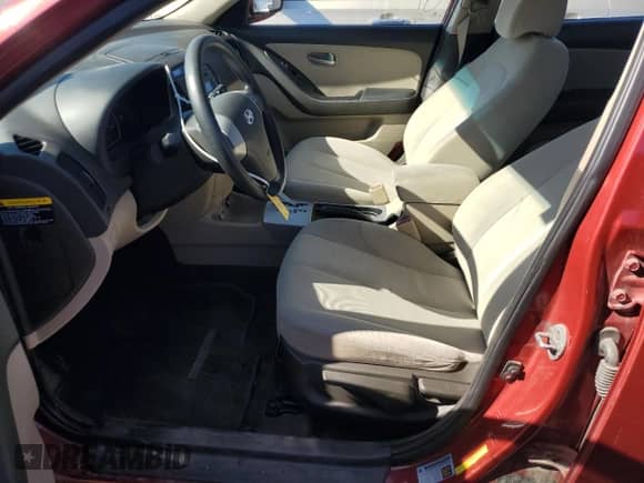 2009 Hyundai Elantra GLS с VIN KMHDU46DX9U685200, выставлен на аукционе Copart как лот 83871455 с пробегом 121 404 миль миль и Списание • Salvage title. История ставок и продаж доступна на DreamBid. Изображение 7.