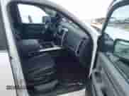 2017 Ram 1500 Lone Star с VIN 1C6RR6LT4HS847522, выставлен на аукционе IAAI как лот 42492563 с пробегом 135 707 миль миль и . История ставок и продаж доступна на DreamBid. Изображение 5.