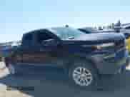 2019 Chevrolet Silverado 1500 RST z VIN 1GCRWDEK1KZ303181, wystawiony jako IAAI lot #42564537 z przebiegiem 84 559 mil mil oraz . Historia ofert i sprzedaży dostępna na DreamBid. Obrazek 14.