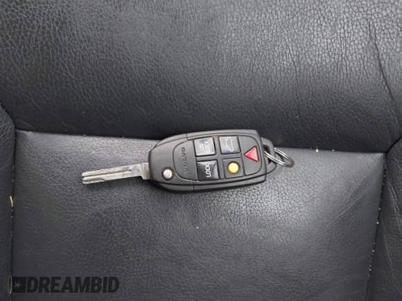 2007 Volvo S60 2.5L Turbo с VIN YV1RH592X72626245, выставлен на аукционе IAAI как лот 43088461 с пробегом 193 598 миль миль и . История ставок и продаж доступна на DreamBid. Изображение 11.