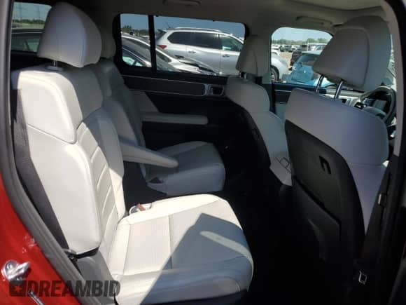 2024 Hyundai Santa Fe Calligraphy with VIN 5NMP5DGL3RH040402, listed as a Copart auction lot 68036335 with 19,478 mi miles and Salvage title. Bid and sale history available at DreamBid. Image 10.