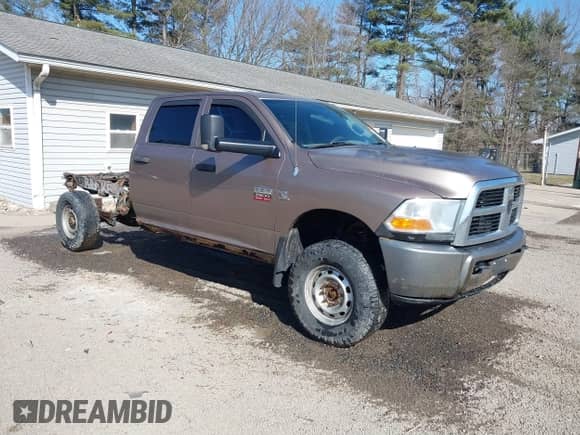 2010 Dodge 2500 TRX with VIN 3D7UT2CL6AG144665, listed as a IAAI auction lot 41750909 with 327,167 mi miles and . Bid and sale history available at DreamBid. Image 1.