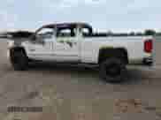 2015 Chevrolet Silverado 2500HD LTZ с VIN 1GC1KWE84FF619786, выставлен на аукционе Copart как лот 61729615 с пробегом Не указан миль и На запчасти • Non repairable. История ставок и продаж доступна на DreamBid. Изображение 2.