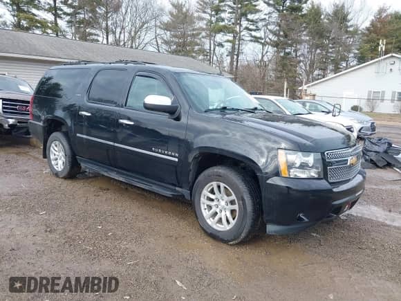 2014 Chevrolet Suburban LTZ с VIN 1GNSKKE73ER141451, выставлен на аукционе IAAI как лот 41479463 с пробегом 127 876 миль миль и . История ставок и продаж доступна на DreamBid. Изображение 1.