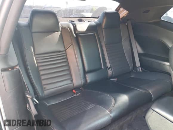 2018 Dodge Challenger R/T Scat Pack z VIN 2C3CDZFJ5JH128189, wystawiony jako Copart lot #62534385 z przebiegiem 41 672 mil mil oraz Szkoda całkowita • Salvage title. Historia ofert i sprzedaży dostępna na DreamBid. Obrazek 10.