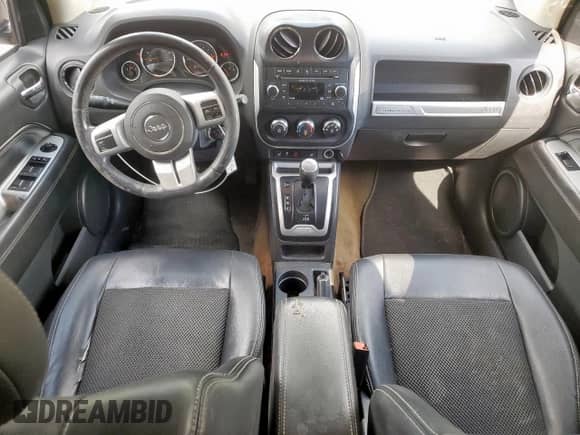 2017 Jeep Compass High Altitude с VIN 1C4NJCEB6HD197971, выставлен на аукционе Copart как лот 82244975 с пробегом 152 273 миль миль и Списание • Salvage title. История ставок и продаж доступна на DreamBid. Изображение 8.