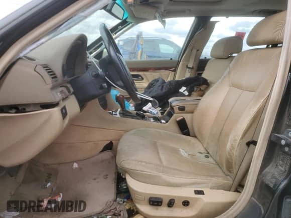 2001 BMW 7 Series 740iL with VIN WBAGH834X1DP33913, listed as a Copart auction lot 90492045 with 226,631 mi miles and Clean title. Bid and sale history available at DreamBid. Image 7.