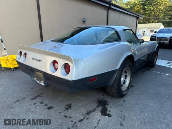 1982 Chevrolet Corvette с VIN 1G1AY8789C5101514, выставлен на аукционе Copart как лот 87106344 с пробегом 3 012 миль миль и Чистый • Clean title. История ставок и продаж доступна на DreamBid. Изображение 4.