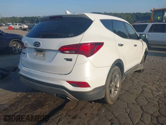 2017 Hyundai Santa Fe 2.4L with VIN 5NMZUDLBXHH032305, listed as a IAAI auction lot 43267307 with 139,069 mi miles and . Bid and sale history available at DreamBid. Image 4.