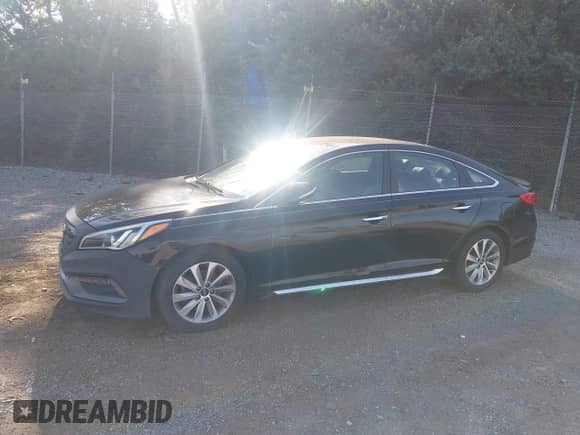 2015 Hyundai Sonata Limited with VIN 5NPE34AF3FH057750, listed as a IAAI auction lot 43364752 with 111,529 mi miles and . Bid and sale history available at DreamBid. Image 17.