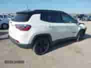 2019 Jeep Compass Altitude z VIN 3C4NJCBB2KT832402, wystawiony jako IAAI lot #41054965 z przebiegiem 84 804 mil mil oraz . Historia ofert i sprzedaży dostępna na DreamBid. Obrazek 4.