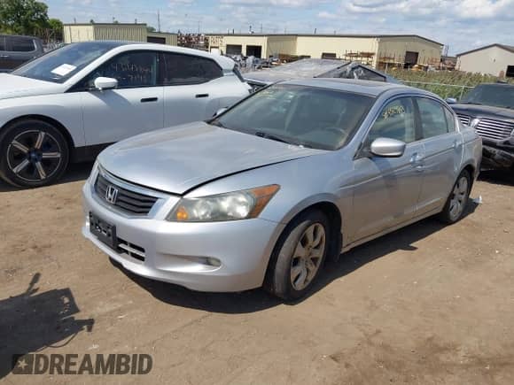 2008 Honda Accord EX z VIN 1HGCP36768A076652, wystawiony jako IAAI lot #43129843 z przebiegiem 204 855 mil mil oraz . Historia ofert i sprzedaży dostępna na DreamBid. Obrazek 2.