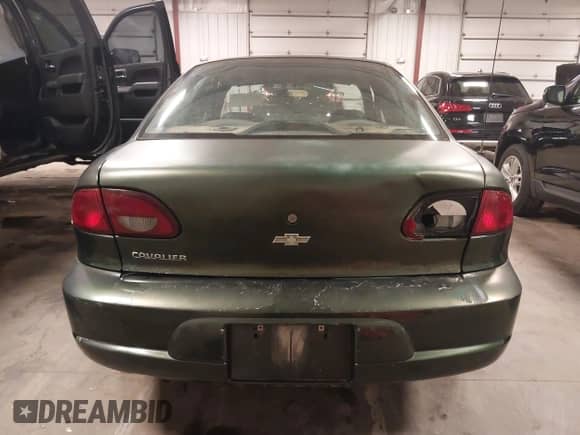 2000 Chevrolet Cavalier with VIN 1G1JC5240Y7265246, listed as a IAAI auction lot 41734226 with 194,333 mi miles and . Bid and sale history available at DreamBid. Image 17.