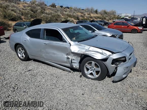 2006 Dodge Charger z VIN 2B3KA43G46H413082, wystawiony jako Copart lot #81142905 z przebiegiem 191 567 mil mil oraz Szkoda całkowita • Salvage title. Historia ofert i sprzedaży dostępna na DreamBid. Obrazek 4.