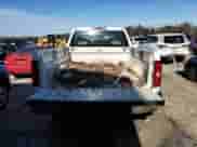 2009 Chevrolet Silverado 2500HD Work Truck с VIN 1GCHC43K99F144882, выставлен на аукционе Copart как лот 82774324 с пробегом Не указан миль и Списание • Salvage title. История ставок и продаж доступна на DreamBid. Изображение 6.
