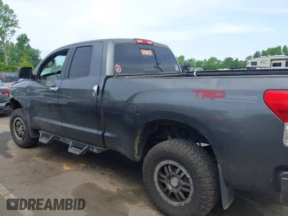 2011 Toyota Tundra с VIN 5TFUY5F16BX178349, выставлен на аукционе IAAI как лот 42176248 с пробегом 173 271 миль миль и . История ставок и продаж доступна на DreamBid. Изображение 14.