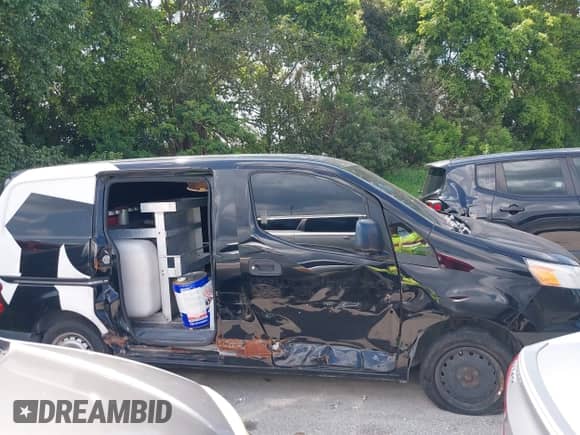 2015 Chevrolet City Express Cargo LS с VIN 3N63M0YN4FK729960, выставлен на аукционе IAAI как лот 42296797 с пробегом 129 538 миль миль и . История ставок и продаж доступна на DreamBid. Изображение 14.