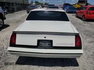1986 Chevrolet Monte Carlo Sport с VIN 1G1GZ37G0GR211951, выставлен на аукционе Copart как лот 55898124 с пробегом Не указан миль и Списание • Salvage title. История ставок и продаж доступна на DreamBid. Изображение 6.