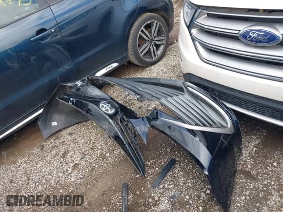 2023 Toyota Camry LE z VIN 4T1R11AK7PU130043, wystawiony jako IAAI lot #43289865 z przebiegiem 24 472 mil mil oraz . Historia ofert i sprzedaży dostępna na DreamBid. Obrazek 12.