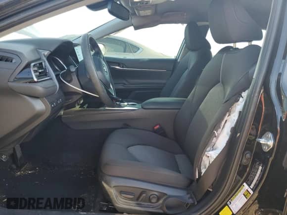 2023 Toyota Camry LE with VIN 4T1R11AK7PU084875, listed as a Copart auction lot 55857395 with 26,473 mi miles and Salvage title. Bid and sale history available at DreamBid. Image 7.