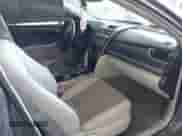 2013 Toyota Camry LE z VIN 4T1BD1FK7DU064283, wystawiony jako IAAI lot #42308435 z przebiegiem 183 355 mil mil oraz . Historia ofert i sprzedaży dostępna na DreamBid. Obrazek 5.