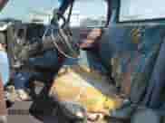 1983 Chevrolet Silverado 1500 с VIN 1GCCC14HXDF323954, выставлен на аукционе Copart как лот 70891605 с пробегом 100 834 миль миль и Списание • Salvage title. История ставок и продаж доступна на DreamBid. Изображение 7.