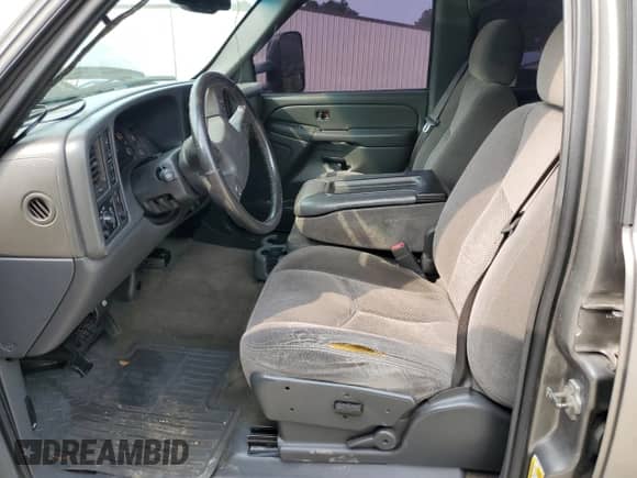 2007 Chevrolet Silverado 3500 SRW Wrk Trk с VIN 1GCHK33D07F192038, выставлен на аукционе Copart как лот 59364455 с пробегом 329 746 миль миль и Списание • Salvage title. История ставок и продаж доступна на DreamBid. Изображение 7.