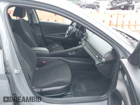 2022 Hyundai Elantra SEL с VIN KMHLM4AG8NU308307, выставлен на аукционе IAAI как лот 43334573 с пробегом 53 672 миль миль и . История ставок и продаж доступна на DreamBid. Изображение 5.