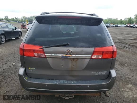 2004 Toyota Sienna XLE z VIN 5TDBA22C84S005135, wystawiony jako Copart lot #60681885 z przebiegiem 268 909 mil mil oraz Szkoda całkowita • Salvage title. Historia ofert i sprzedaży dostępna na DreamBid. Obrazek 6.