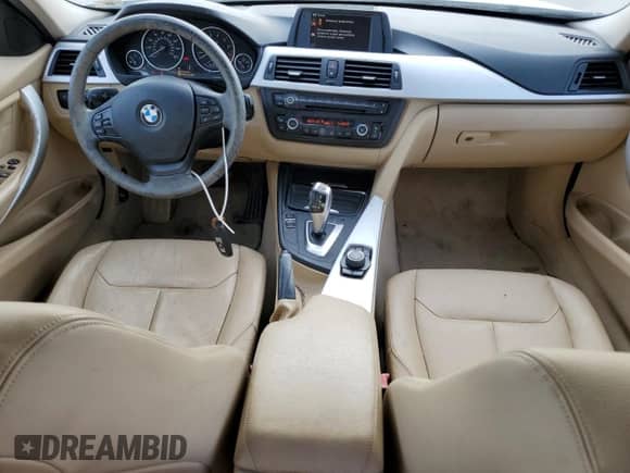 2013 BMW 3 Series 328i xDrive with VIN WBA3B3C58DF538574, listed as a Copart auction lot 82467095 with 155,350 mi miles and Clean title. Bid and sale history available at DreamBid. Image 8.