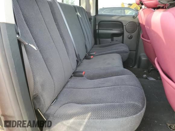 2004 Dodge 1500 SLT с VIN 1D7HU18D44S660823, выставлен на аукционе Copart как лот 70341265 с пробегом 106 191 миль миль и На запчасти • Non repairable. История ставок и продаж доступна на DreamBid. Изображение 10.