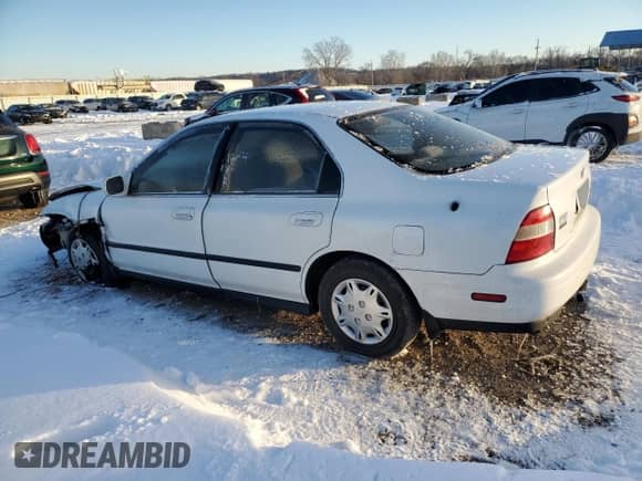 1995 Honda Accord LX z VIN 1HGCD5633SA075239, wystawiony jako Copart lot #41386425 z przebiegiem 244 611 mil mil oraz Szkoda całkowita • Salvage title. Historia ofert i sprzedaży dostępna na DreamBid. Obrazek 2.