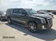 2015 Cadillac Escalade ESV Luxury с VIN 1GYS3SKJ5FR748369, выставлен на аукционе Copart как лот 53286005 с пробегом 165 431 миль миль и Чистый • Clean title. История ставок и продаж доступна на DreamBid. Изображение 4.