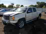 2013 GMC Sierra 1500 SLT с VIN 3GTP2WE7XDG210317, выставлен на аукционе Copart как лот 70132025 с пробегом 128 727 миль миль и Списание • Salvage title. История ставок и продаж доступна на DreamBid. Изображение 1.