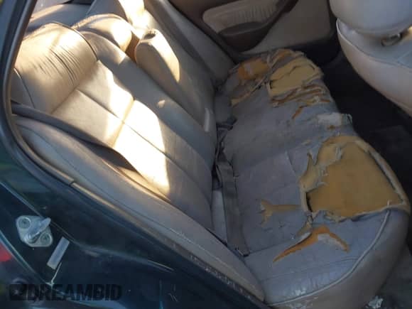 1995 Toyota Camry LE с VIN JT2GK12E1S0081545, выставлен на аукционе IAAI как лот 41408845 с пробегом 297 297 миль миль и . История ставок и продаж доступна на DreamBid. Изображение 7.