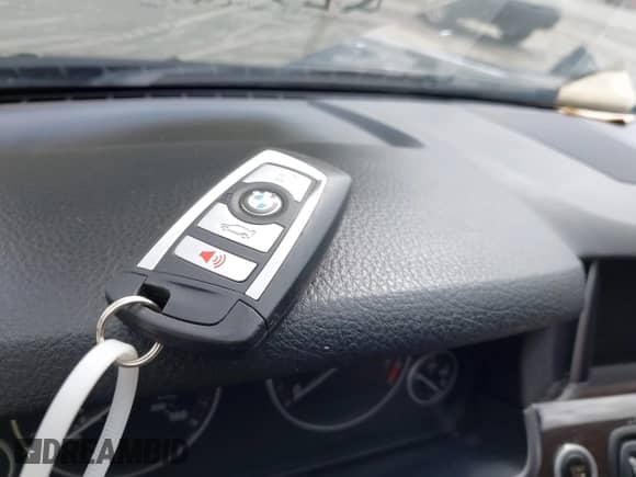 2015 BMW 5 Series 528i xDrive с VIN WBA5A7C58FD623139, выставлен на аукционе IAAI как лот 42979970 с пробегом 123 000 миль миль и . История ставок и продаж доступна на DreamBid. Изображение 11.