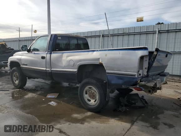 1995 Dodge 2500 с VIN 1B7KF26CXSS250602, выставлен на аукционе Copart как лот 87487014 с пробегом 272 183 миль миль и Списание • Salvage title. История ставок и продаж доступна на DreamBid. Изображение 2.